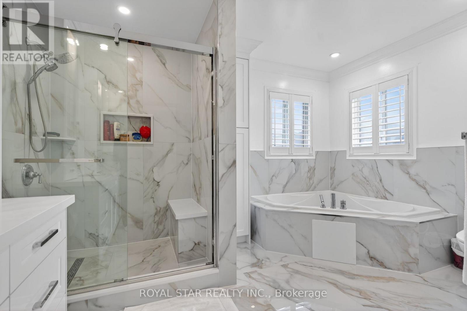 3841 Edgecliffe Run, Mississauga, Ontario  L5M 6N6 - Photo 24 - W13019280