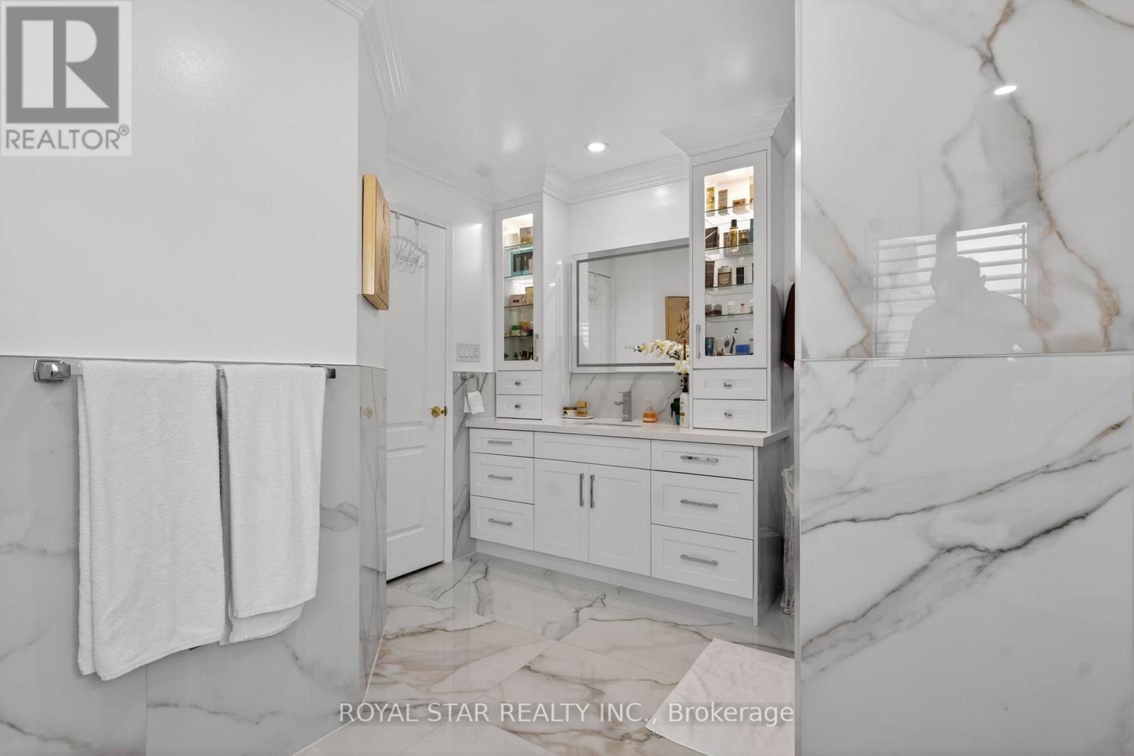 3841 Edgecliffe Run, Mississauga, Ontario  L5M 6N6 - Photo 25 - W13019280