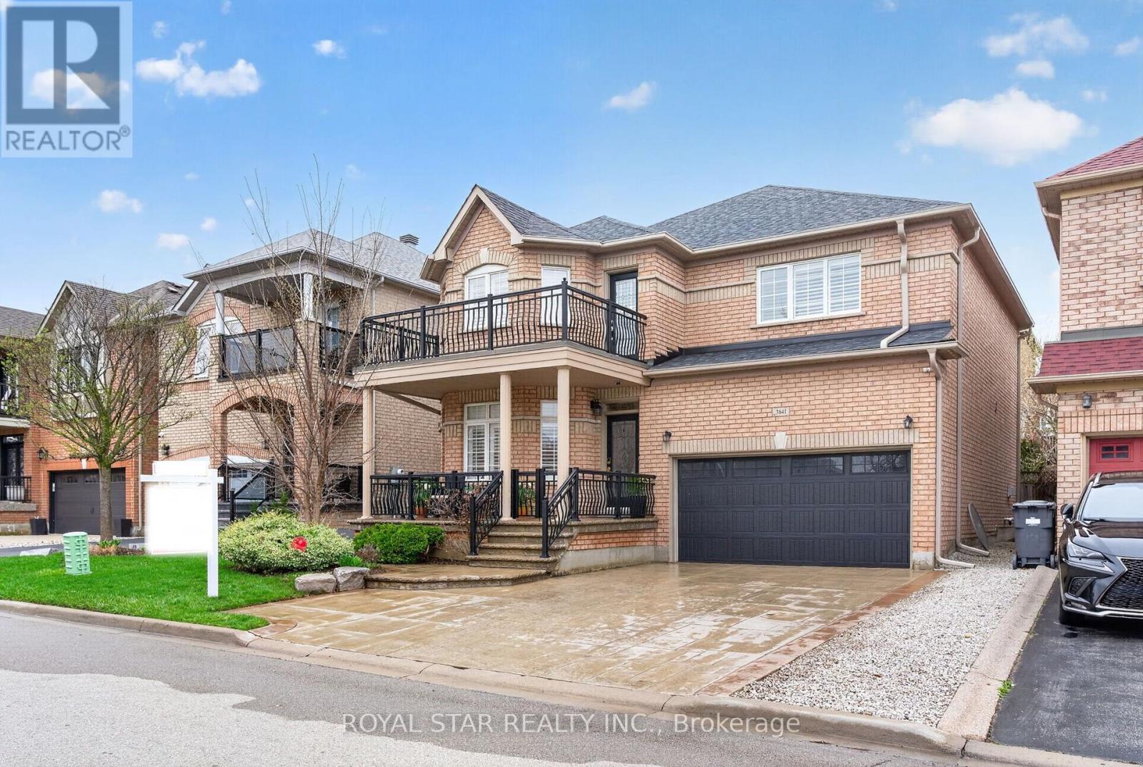 3841 Edgecliffe Run, Mississauga, Ontario  L5M 6N6 - Photo 3 - W13019280