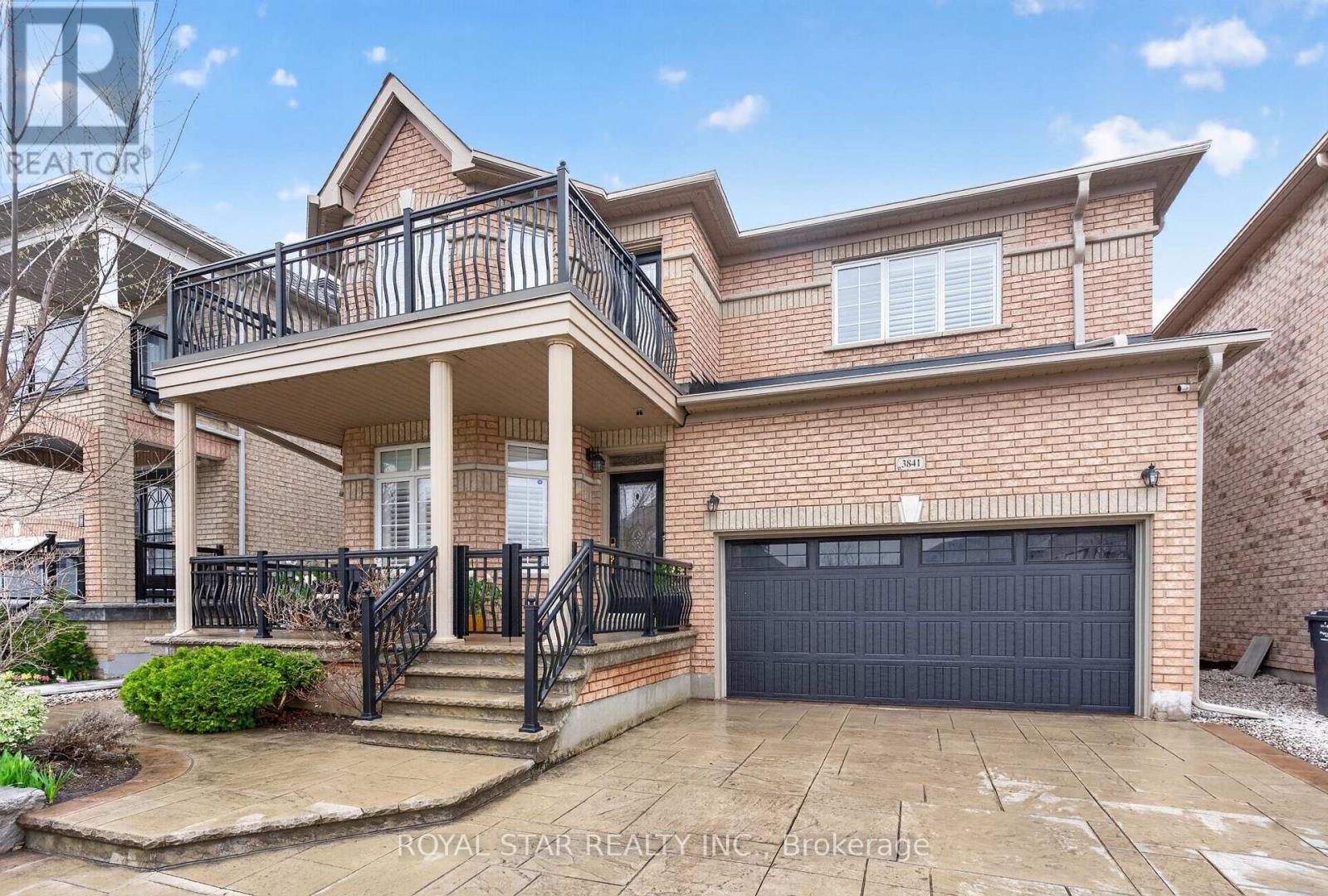 3841 Edgecliffe Run, Mississauga, Ontario  L5M 6N6 - Photo 4 - W13019280