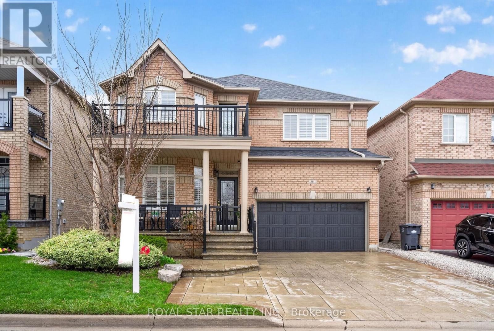 3841 Edgecliffe Run, Mississauga, Ontario  L5M 6N6 - Photo 5 - W13019280