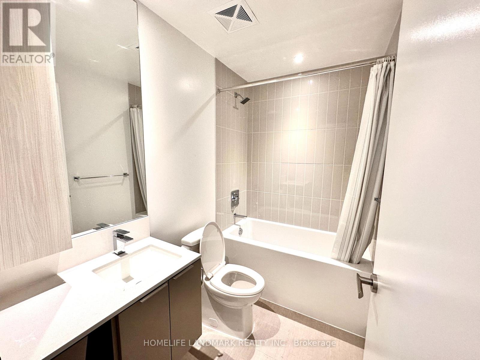 1203 - 3900 Confederation Parkway, Mississauga, Ontario  L5B 0M3 - Photo 14 - W13019292