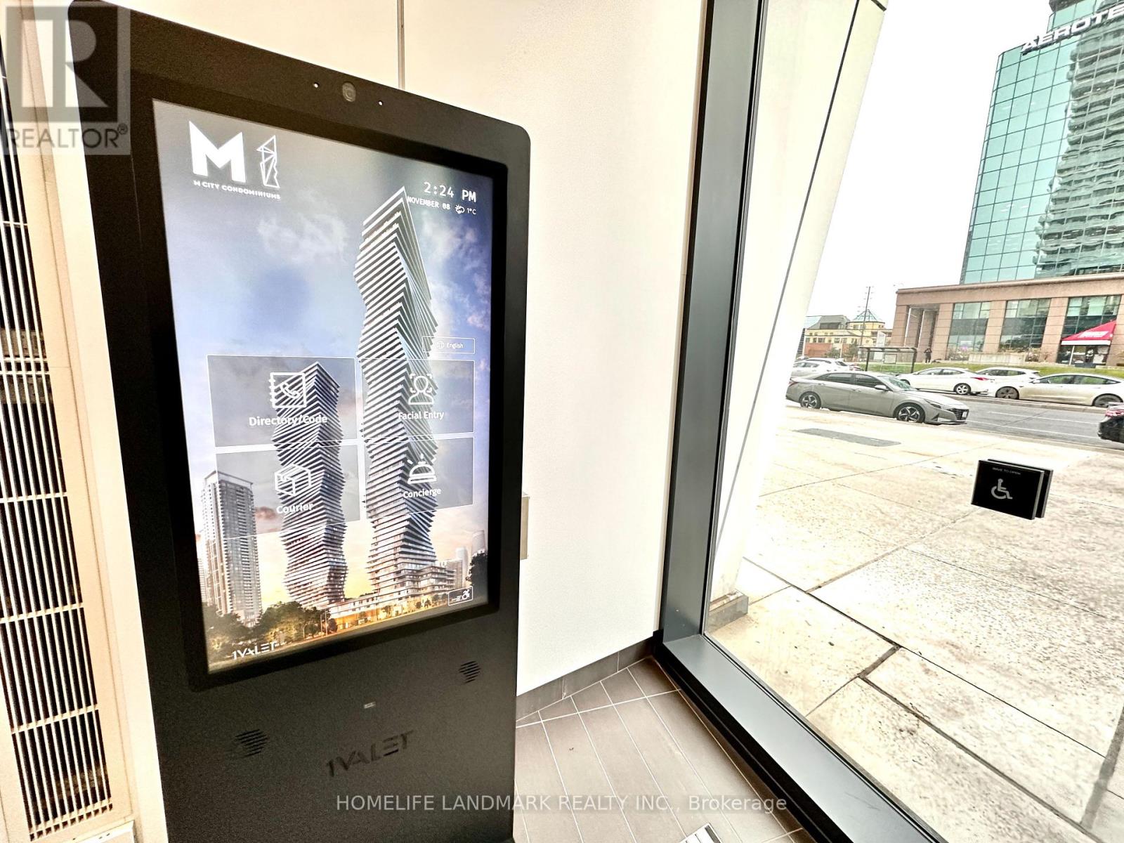 1203 - 3900 Confederation Parkway, Mississauga, Ontario  L5B 0M3 - Photo 18 - W13019292