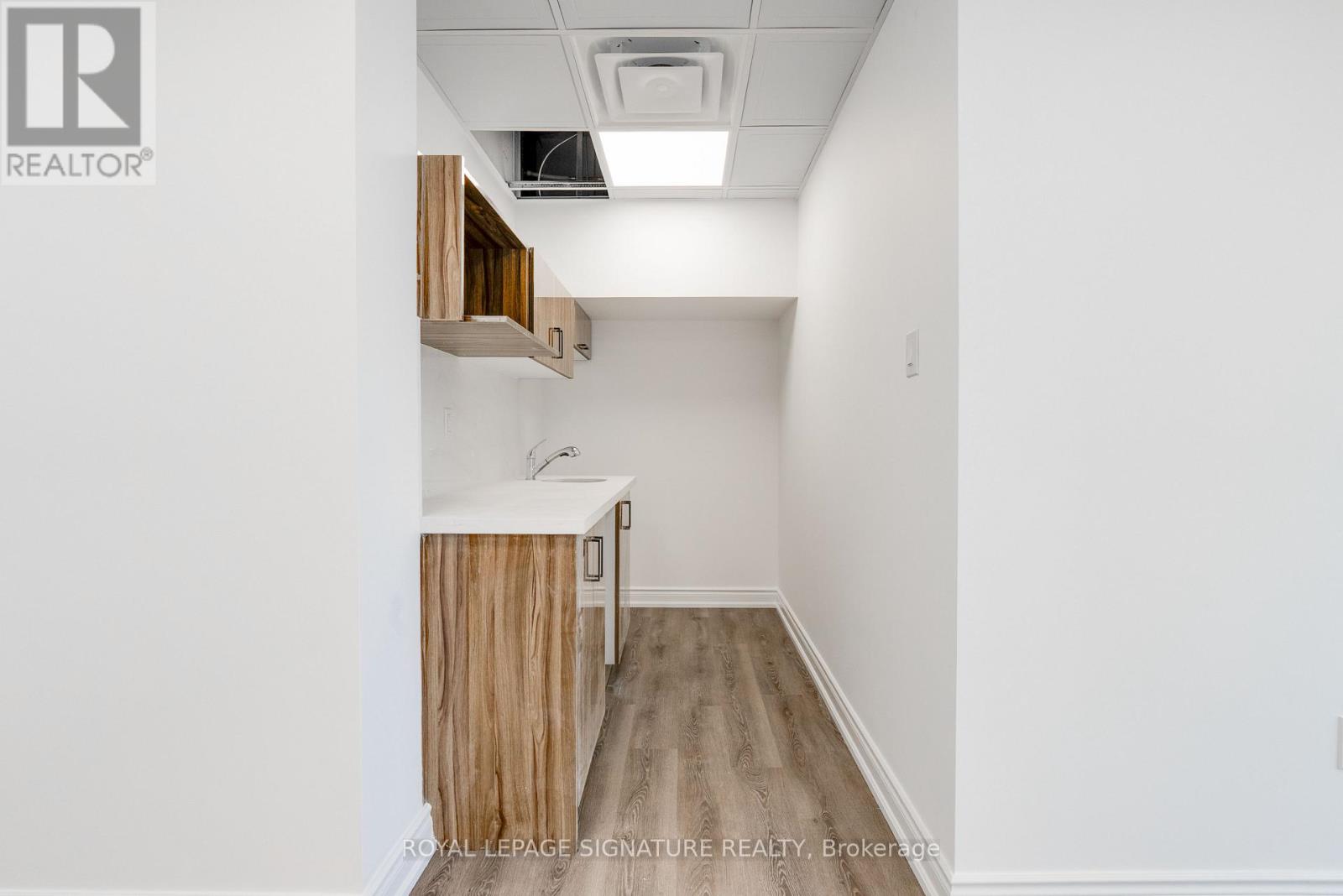 224 - 600 Dixon Road, Toronto, Ontario  M9W 1J1 - Photo 5 - W13019318