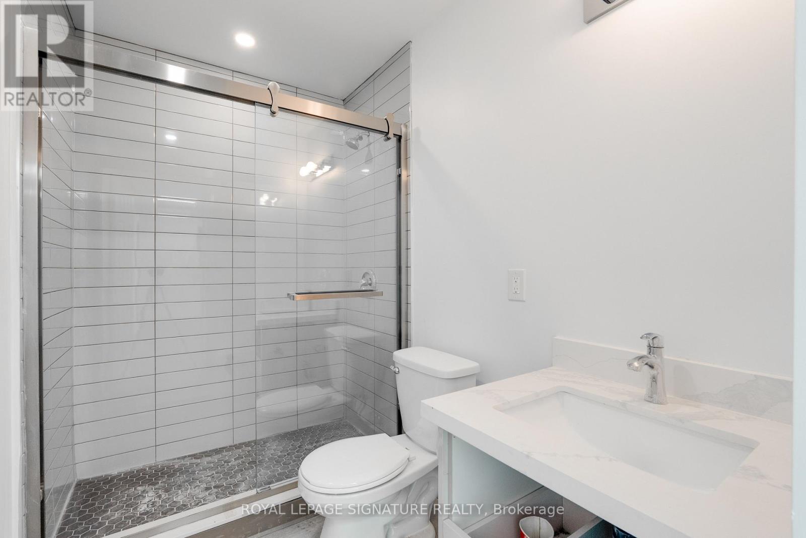 224 - 600 Dixon Road, Toronto, Ontario  M9W 1J1 - Photo 8 - W13019318