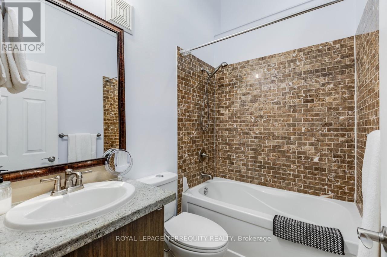 Upper - 26a Scarlett Road, Toronto, Ontario  M6N 4K1 - Photo 10 - W13019336