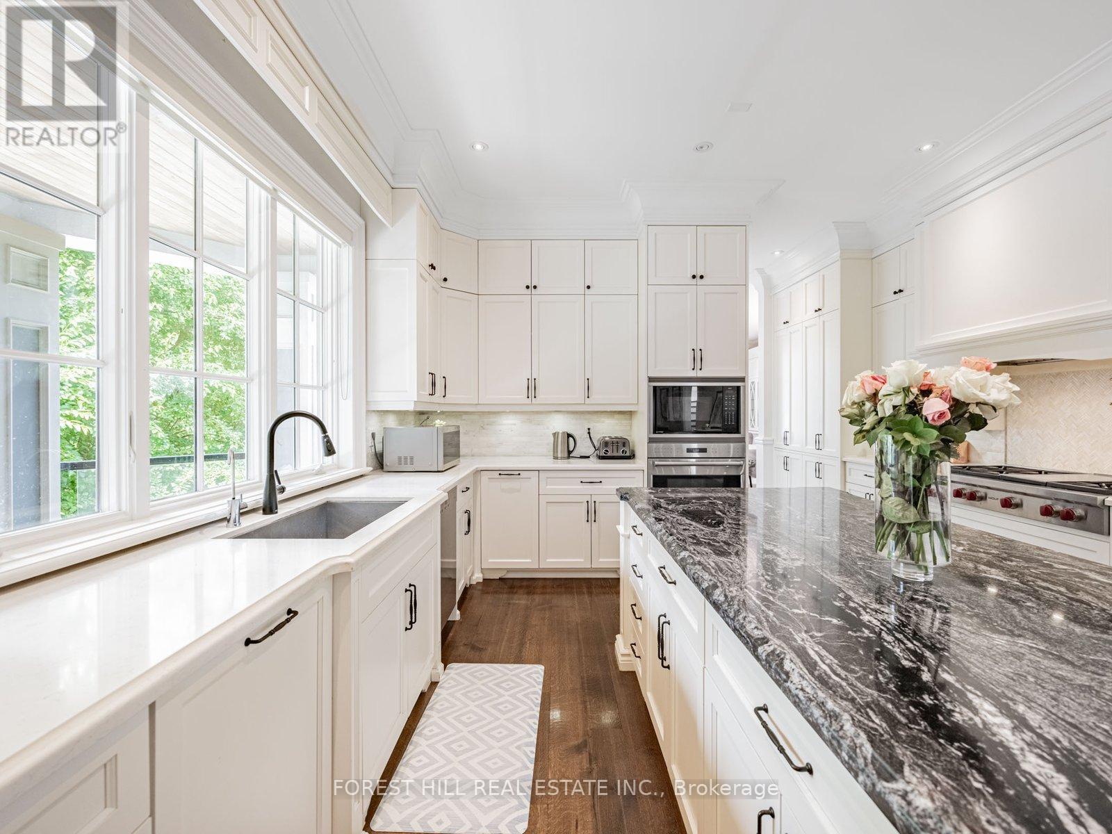 302 Pinehurst Drive W, Oakville, Ontario  L6J 4X3 - Photo 11 - W13019360