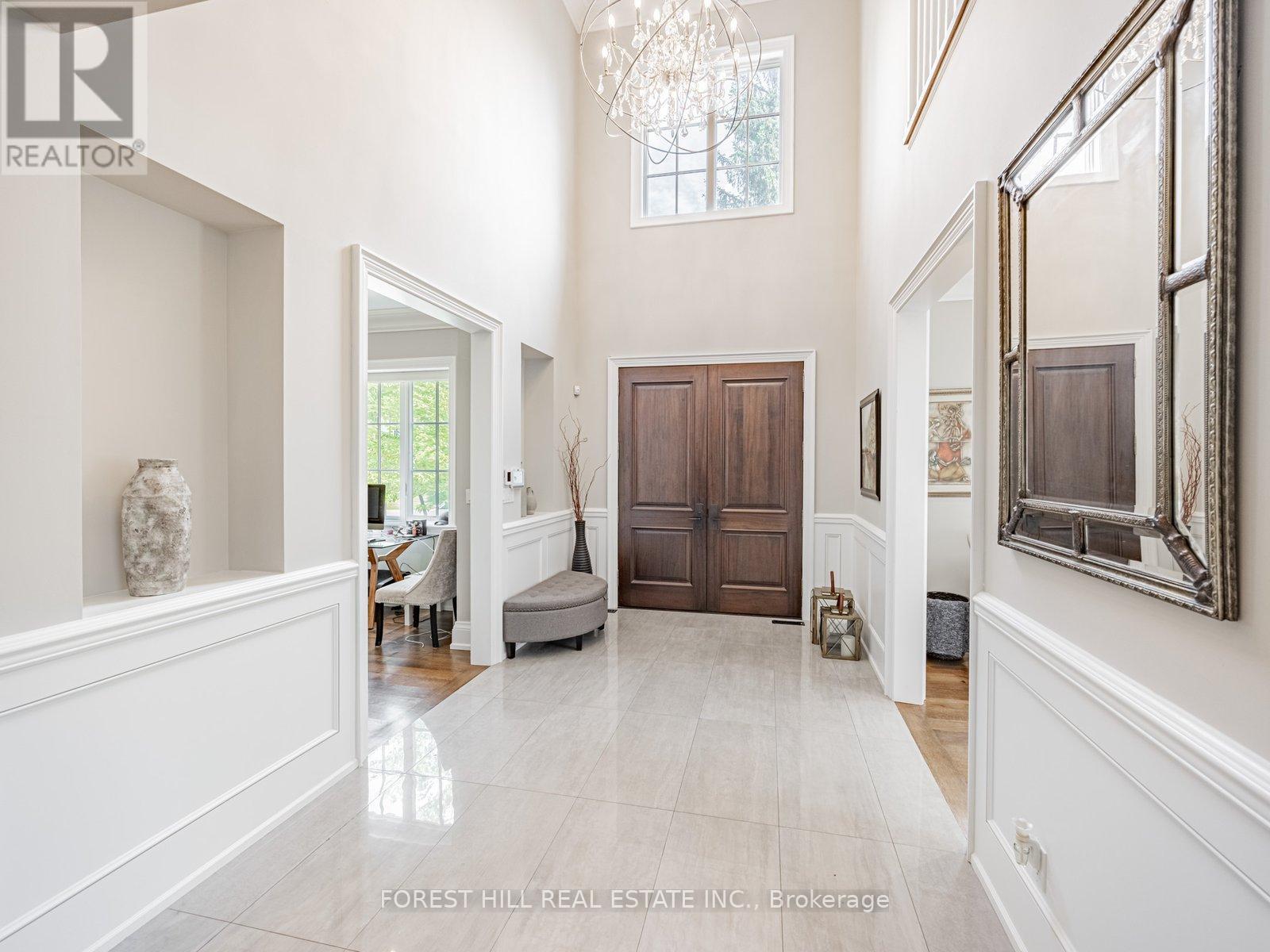 302 Pinehurst Drive W, Oakville, Ontario  L6J 4X3 - Photo 4 - W13019360