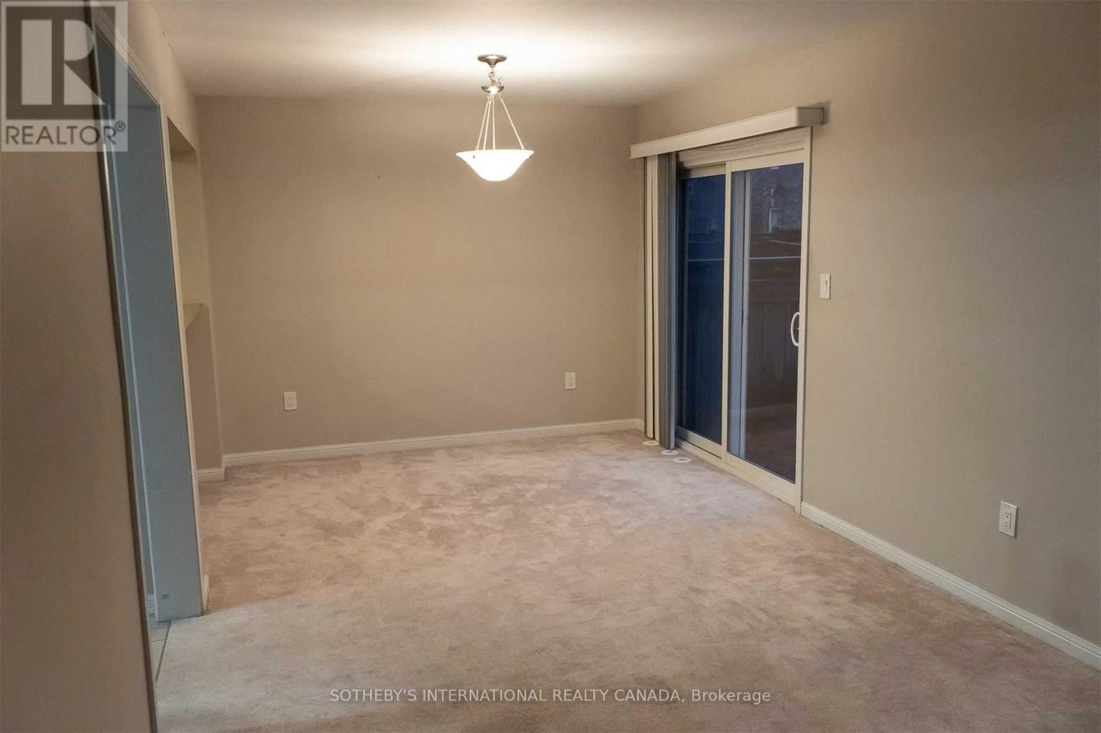 921 Raftis Crescent, Milton, Ontario  L9T 6Z2 - Photo 8 - W13019398