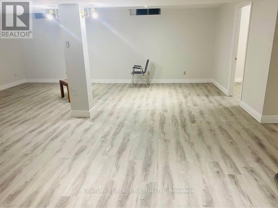 2801 Gulfstream Way, Mississauga, Ontario  L5N 6K2 - Photo 9 - W13019424