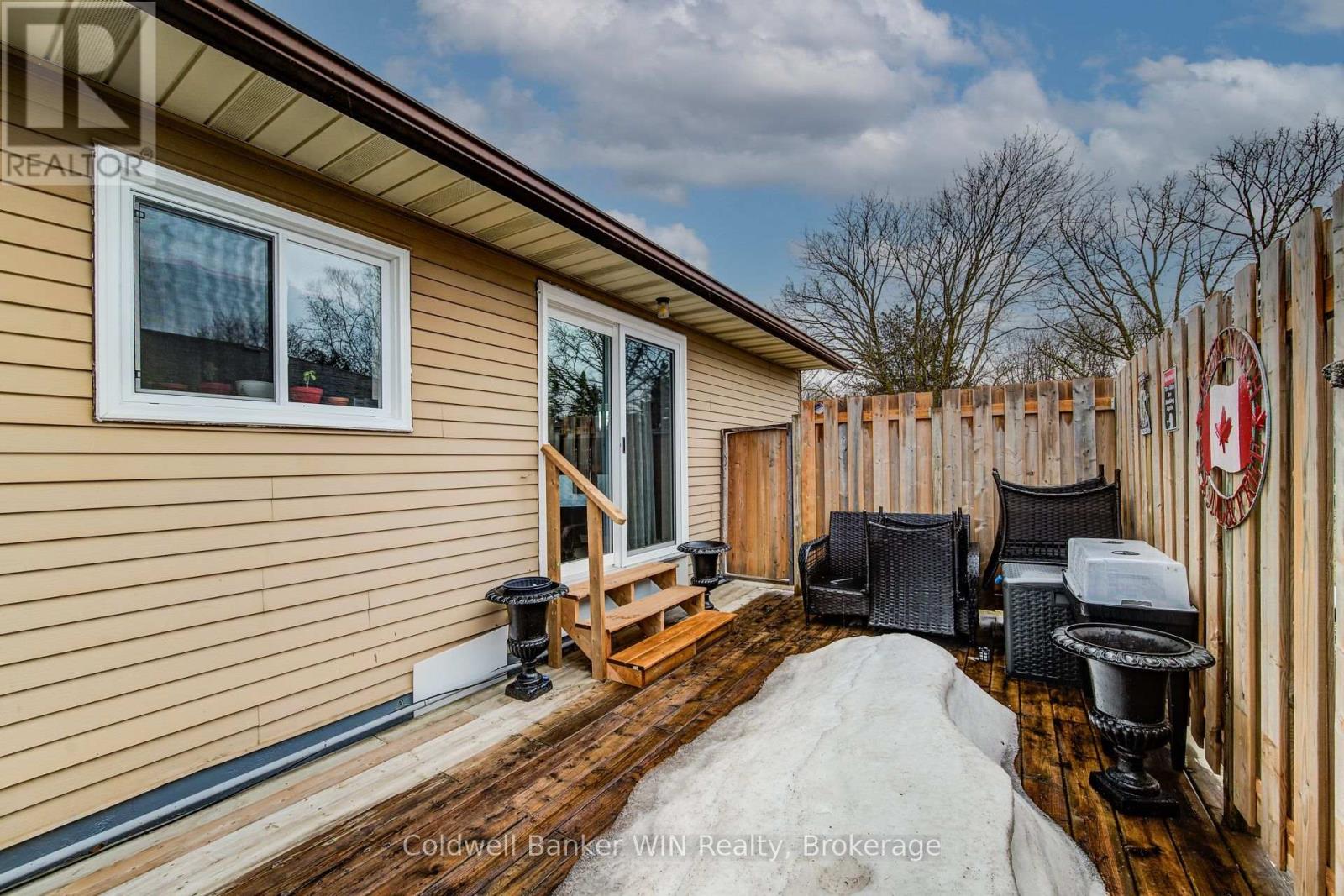 455 Albert Street, Wellington North, Ontario  N0G 2L2 - Photo 33 - X12927432