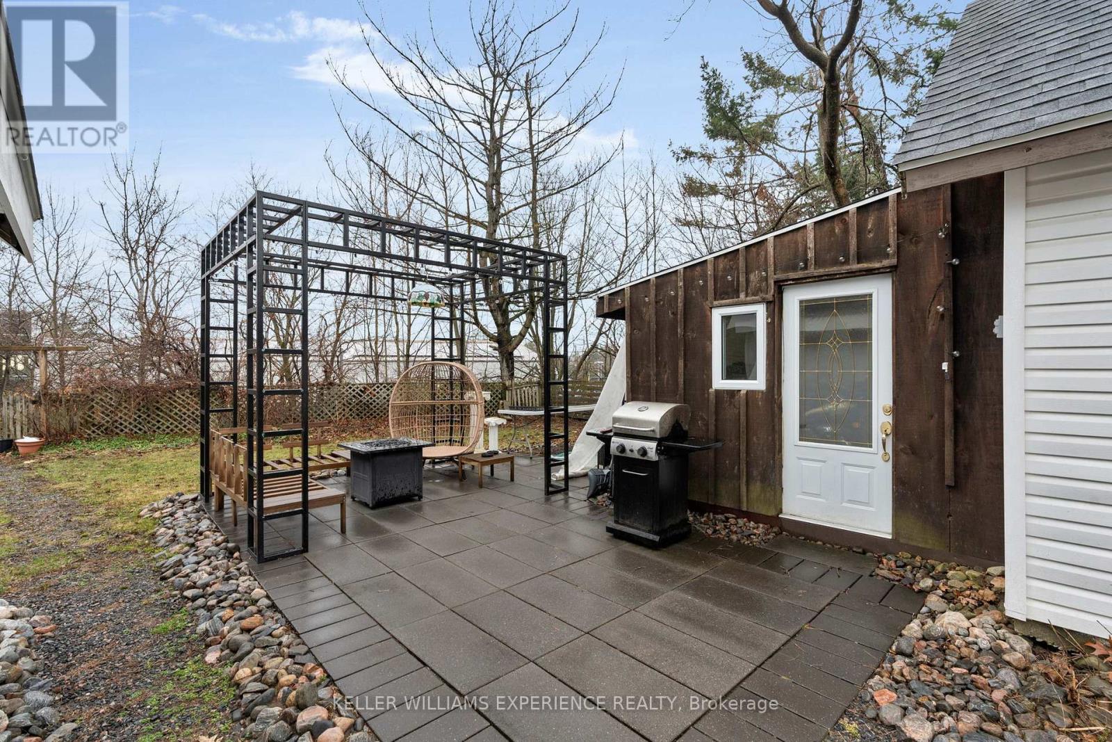 520 First Street N, Gravenhurst, Ontario  P1P 1B9 - Photo 15 - X13019248