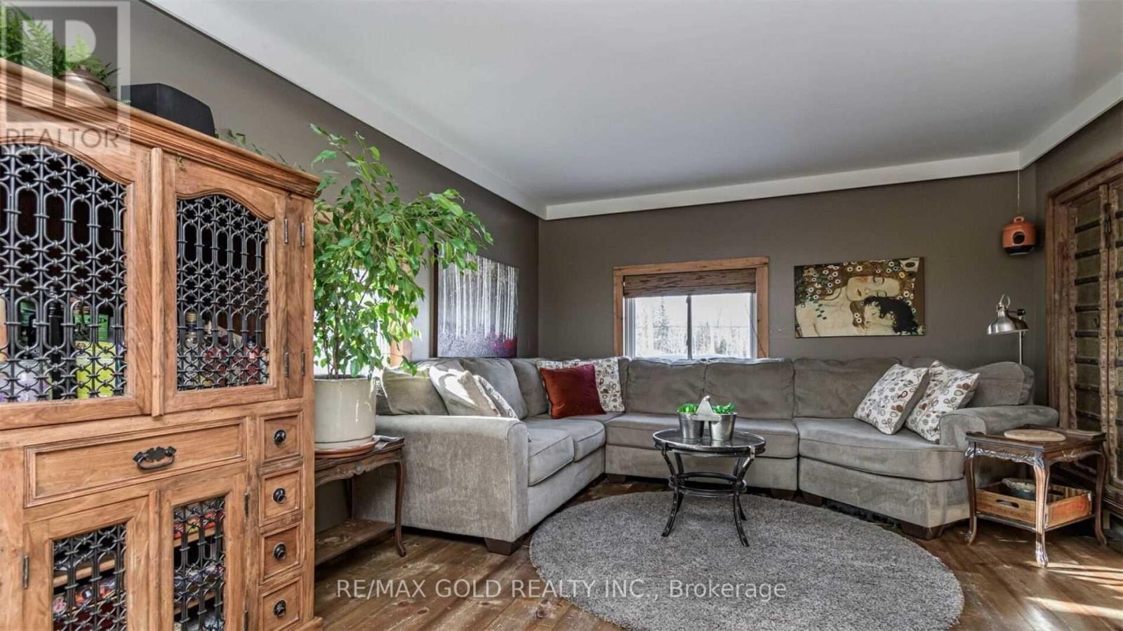 5135 Trafalgar Road, Erin, Ontario  N0B 1T0 - Photo 5 - X13019348