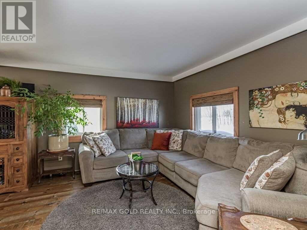 5135 Trafalgar Road, Erin, Ontario  N0B 1T0 - Photo 7 - X13019348