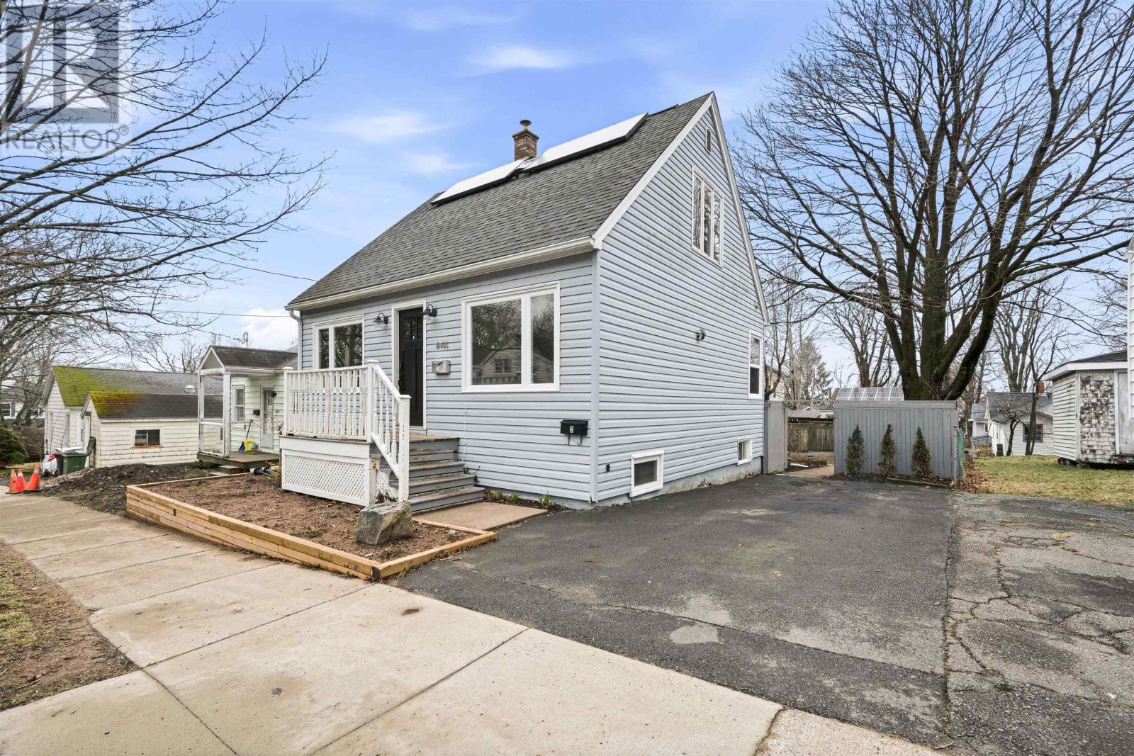 6481 Liverpool Street, Halifax, Nova Scotia  B3L 1Y3 - Photo 1 - 202607931