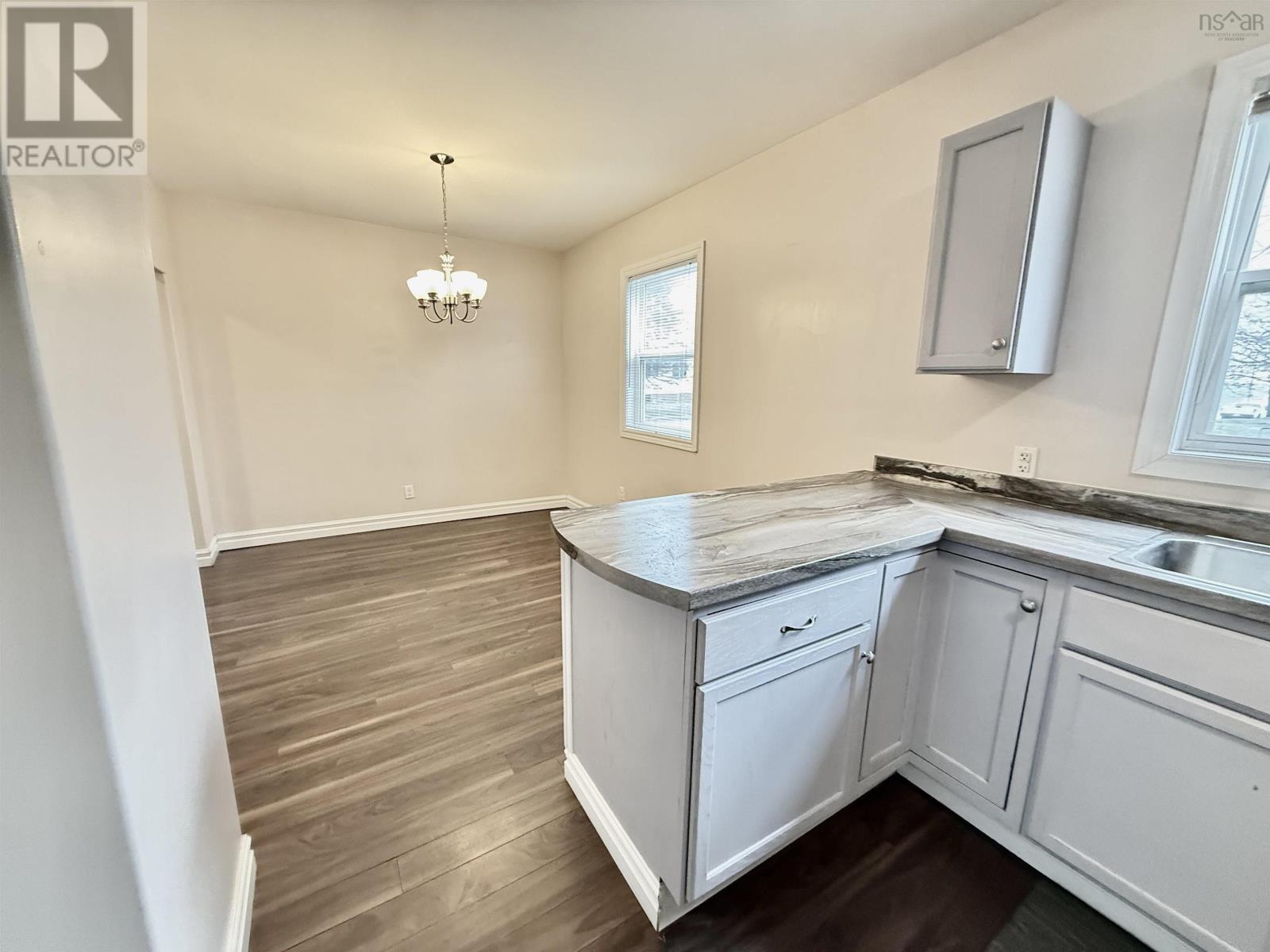 41 Irving Street, Dartmouth, Nova Scotia  B2W 1K1 - Photo 10 - 202607956