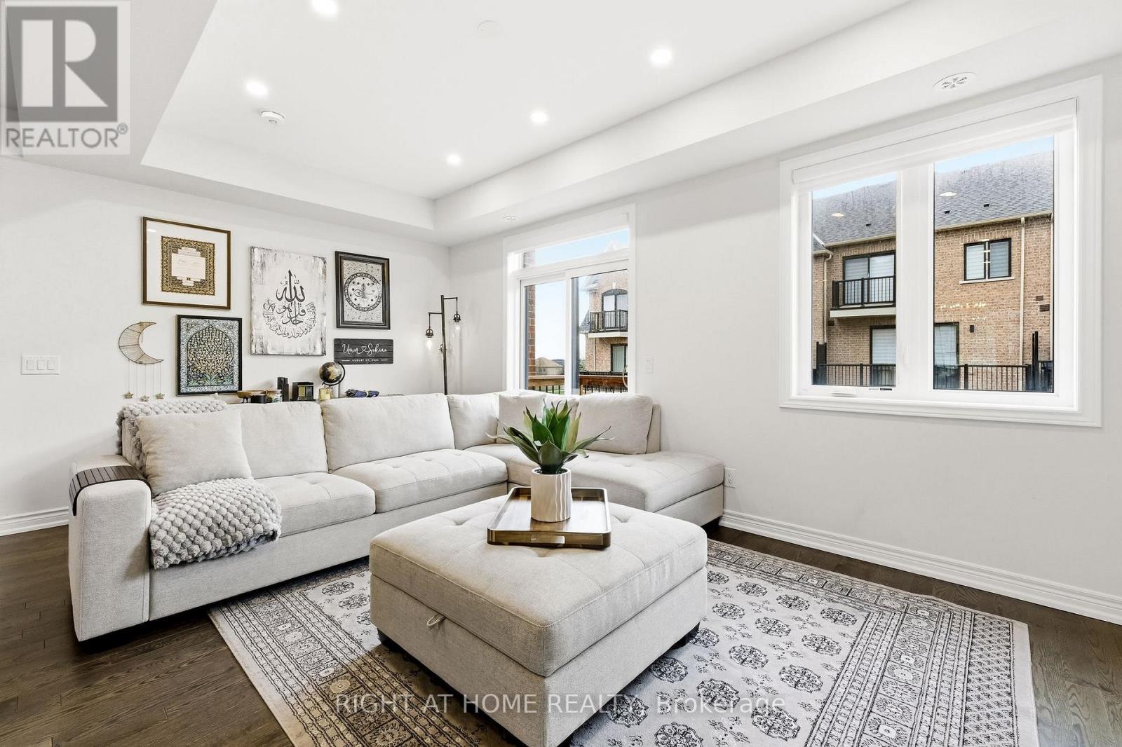 89 Dorian Drive, Whitby, Ontario  L1P 0C8 - Photo 9 - E12849952