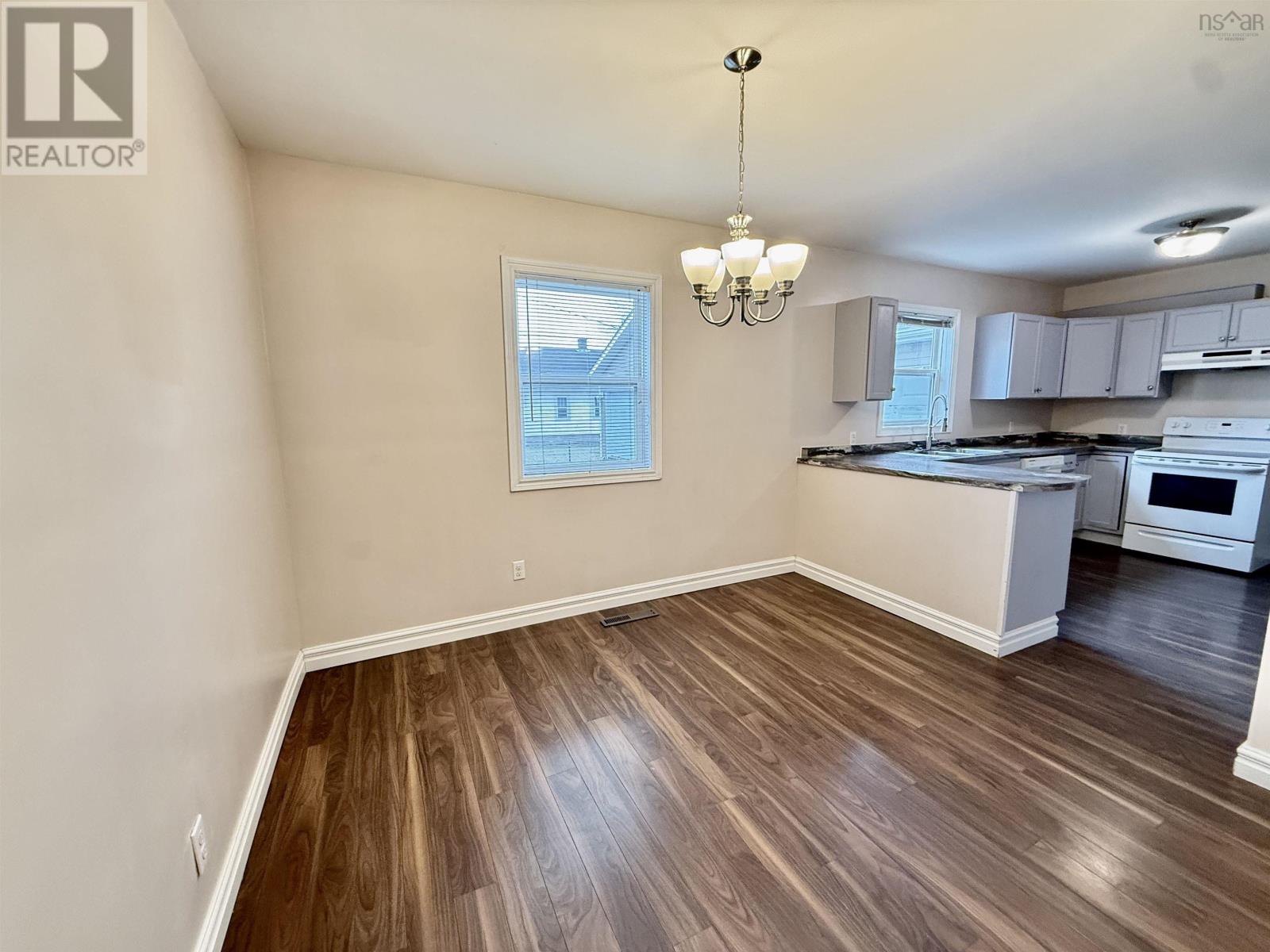 41 Irving Street, Dartmouth, Nova Scotia  B2W 1K1 - Photo 6 - 202607956