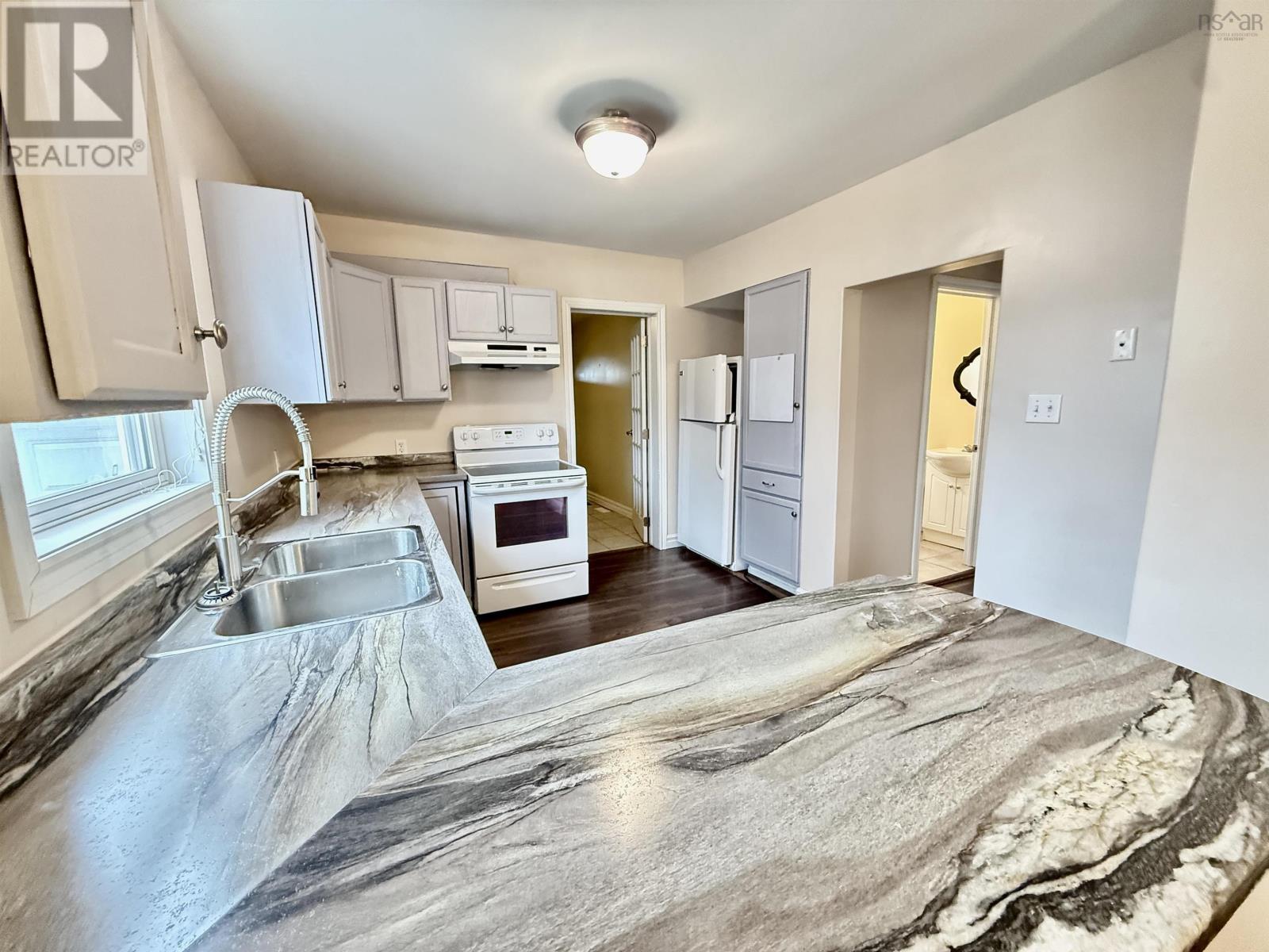 41 Irving Street, Dartmouth, Nova Scotia  B2W 1K1 - Photo 11 - 202607956