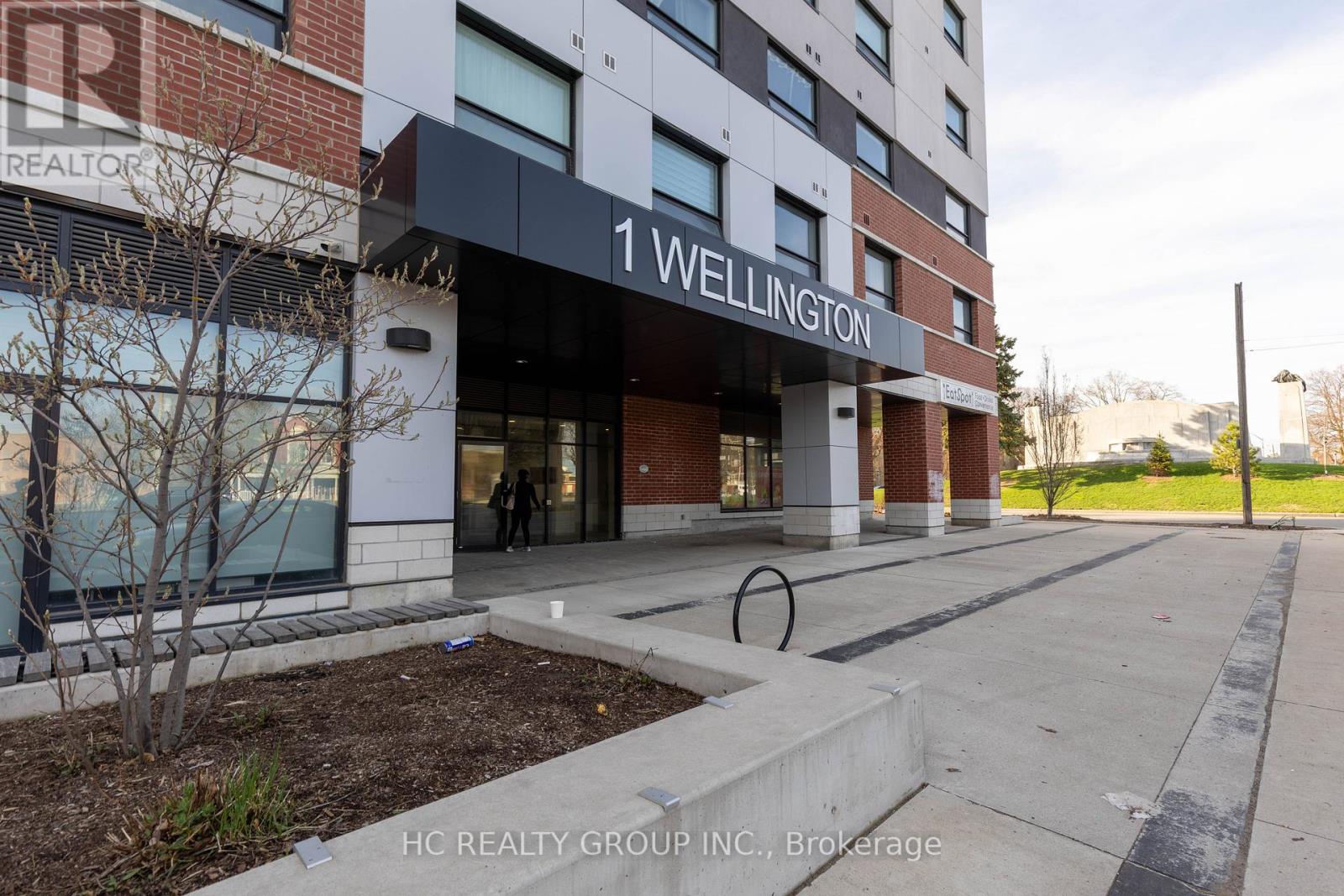 205 - 1 Wellington Street, Brantford, Ontario  N3T 2L3 - Photo 2 - X13011770