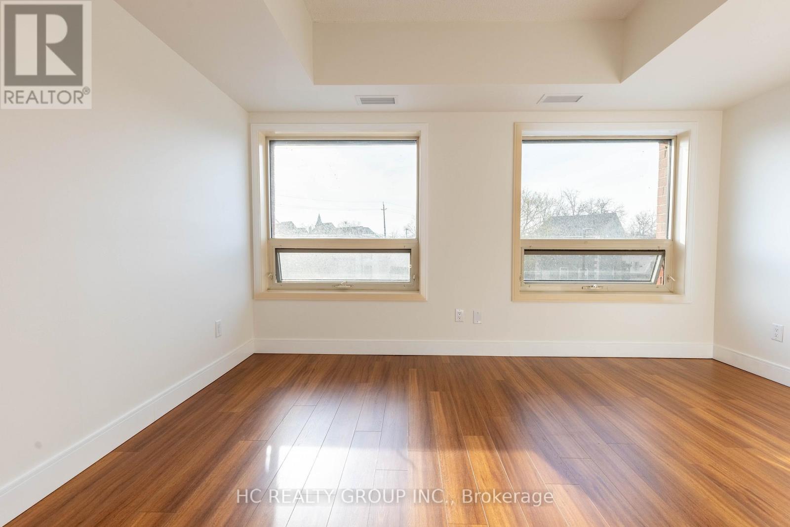 205 - 1 Wellington Street, Brantford, Ontario  N3T 2L3 - Photo 4 - X13011770