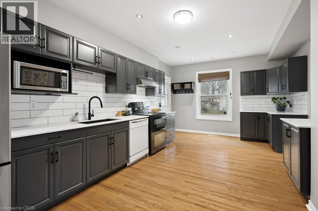 43 Krug Street, Kitchener, Ontario  N2H 2X5 - Photo 13 - 40820643