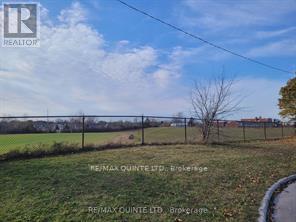 27 King George Drive, Belleville (Belleville Ward), Ontario  K8P 2A6 - Photo 5 - X13019472