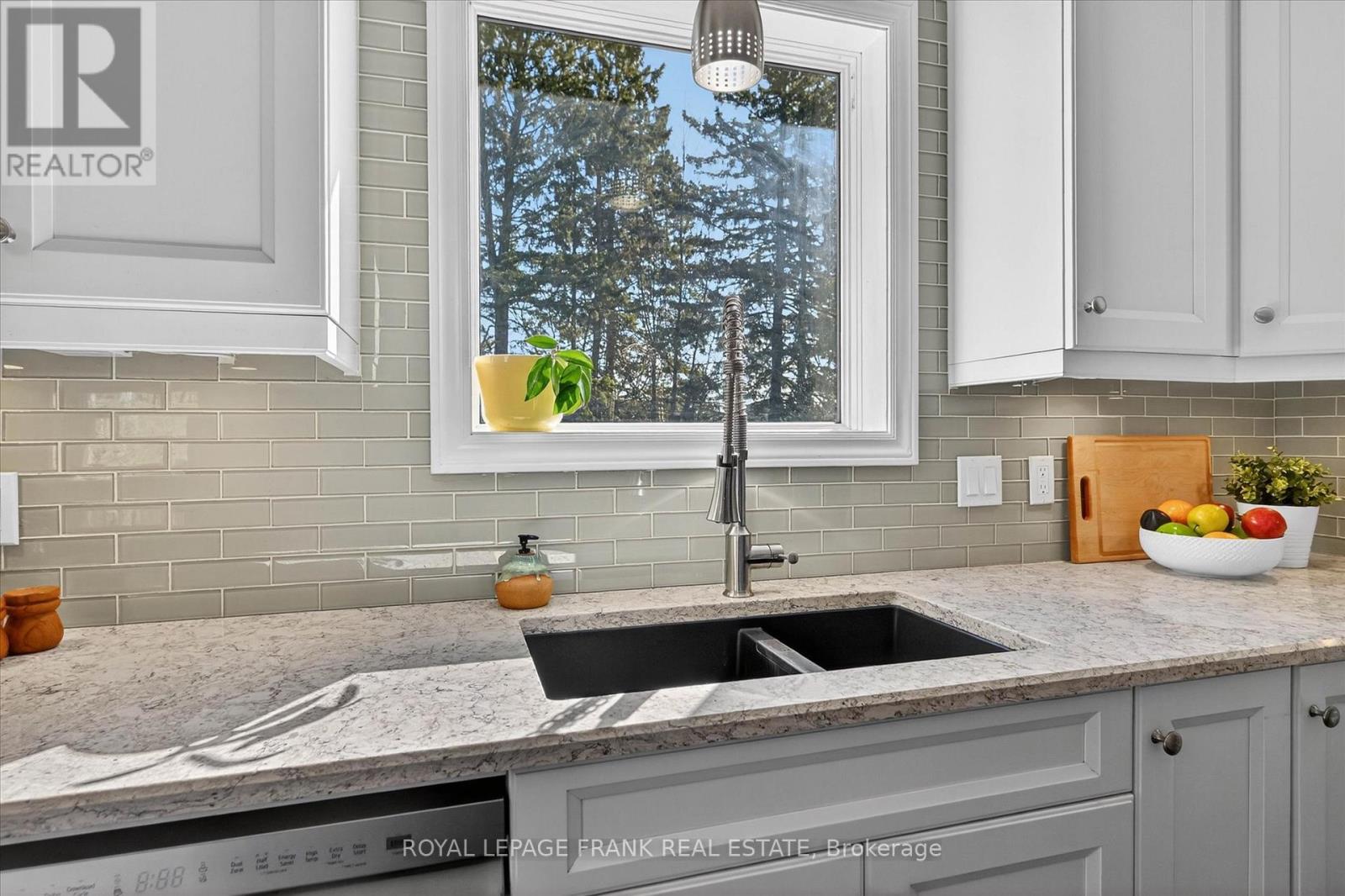 452 Gordon Avenue, Peterborough, Ontario  K9J 6G5 - Photo 17 - X13019524