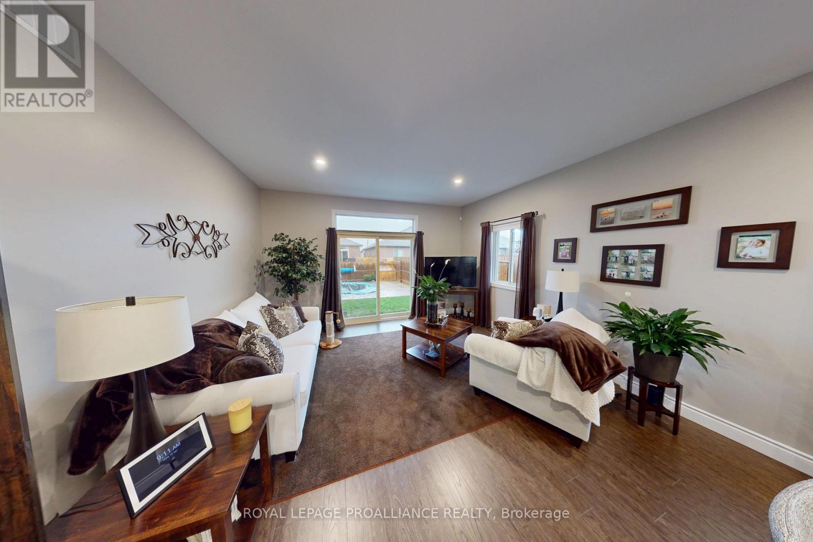 37 Farmington Crescent, Belleville, Ontario  K8N 0J9 - Photo 7 - X13019562