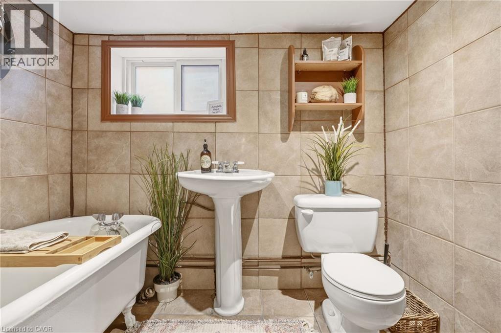 80 Weir Street N, Hamilton, Ontario  L8H 5E8 - Photo 37 - 40809337