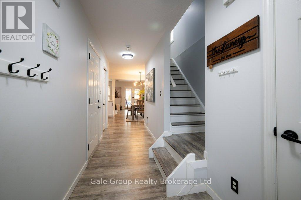 34 Mountain Laurel Crescent, Kitchener, Ontario  N2E 3W9 - Photo 5 - X13019642