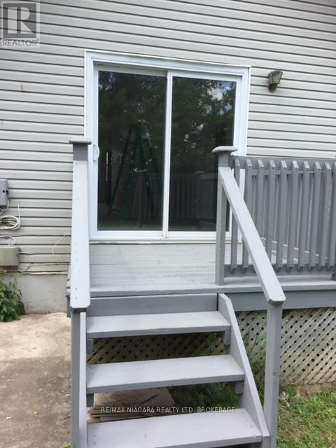 42 Vine Street, St. Catharines, Ontario  L2R 3X8 - Photo 25 - X12994558