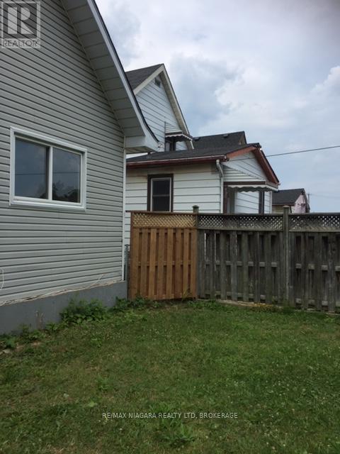 42 Vine Street, St. Catharines, Ontario  L2R 3X8 - Photo 26 - X12994558