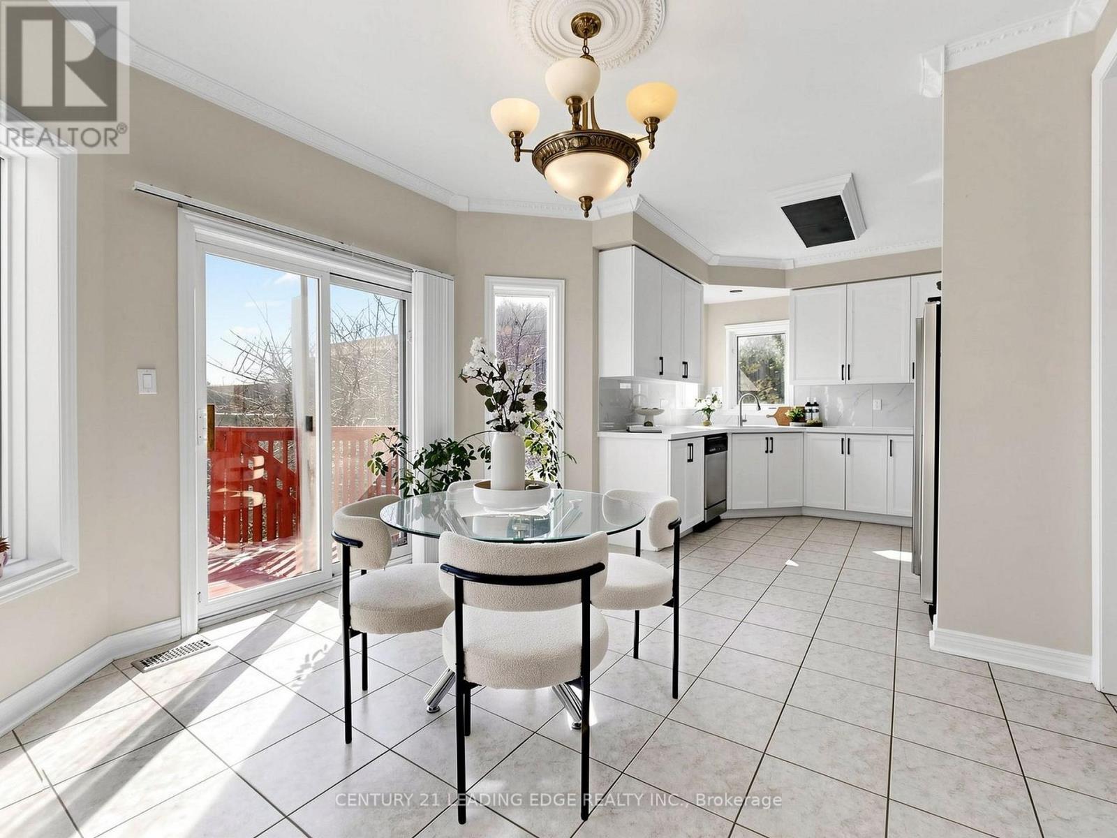 19 Fountain Court, Richmond Hill, Ontario  L4S 2K4 - Photo 17 - N13019232