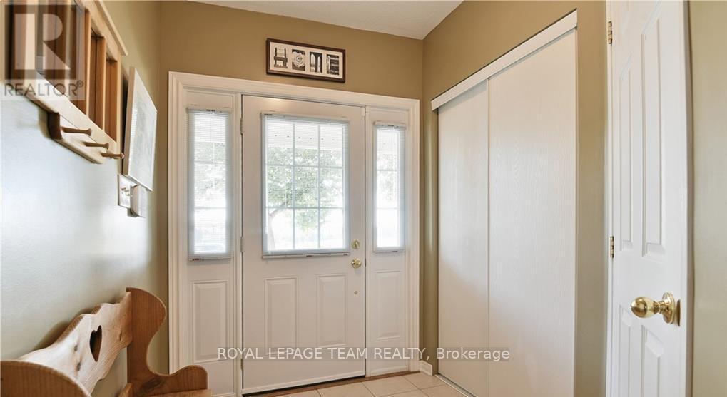32 Riverstone Drive N, Ottawa, Ontario  K2J 4X7 - Photo 3 - X12993418