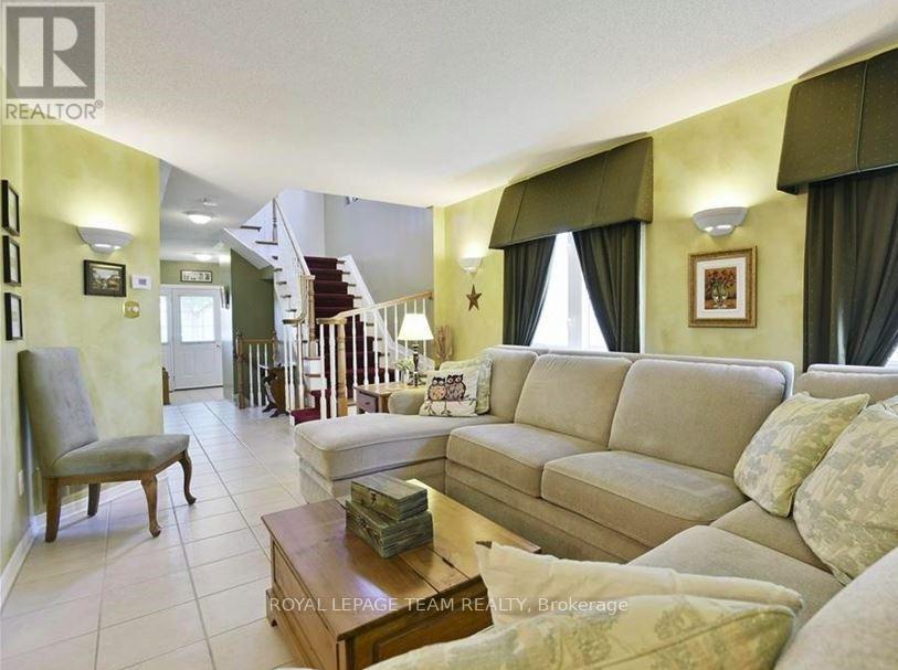 32 Riverstone Drive N, Ottawa, Ontario  K2J 4X7 - Photo 4 - X12993418