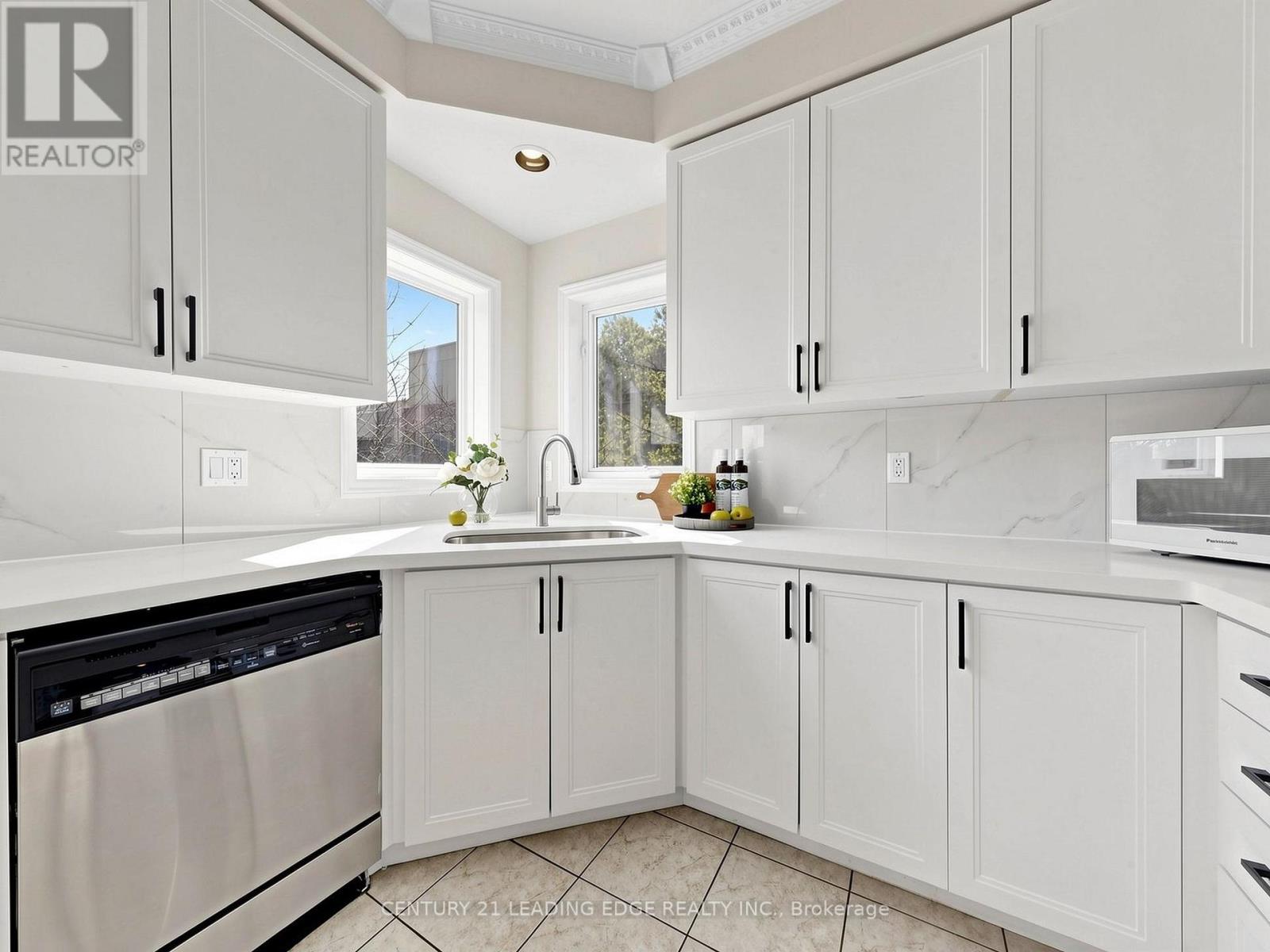 19 Fountain Court, Richmond Hill, Ontario  L4S 2K4 - Photo 20 - N13019232