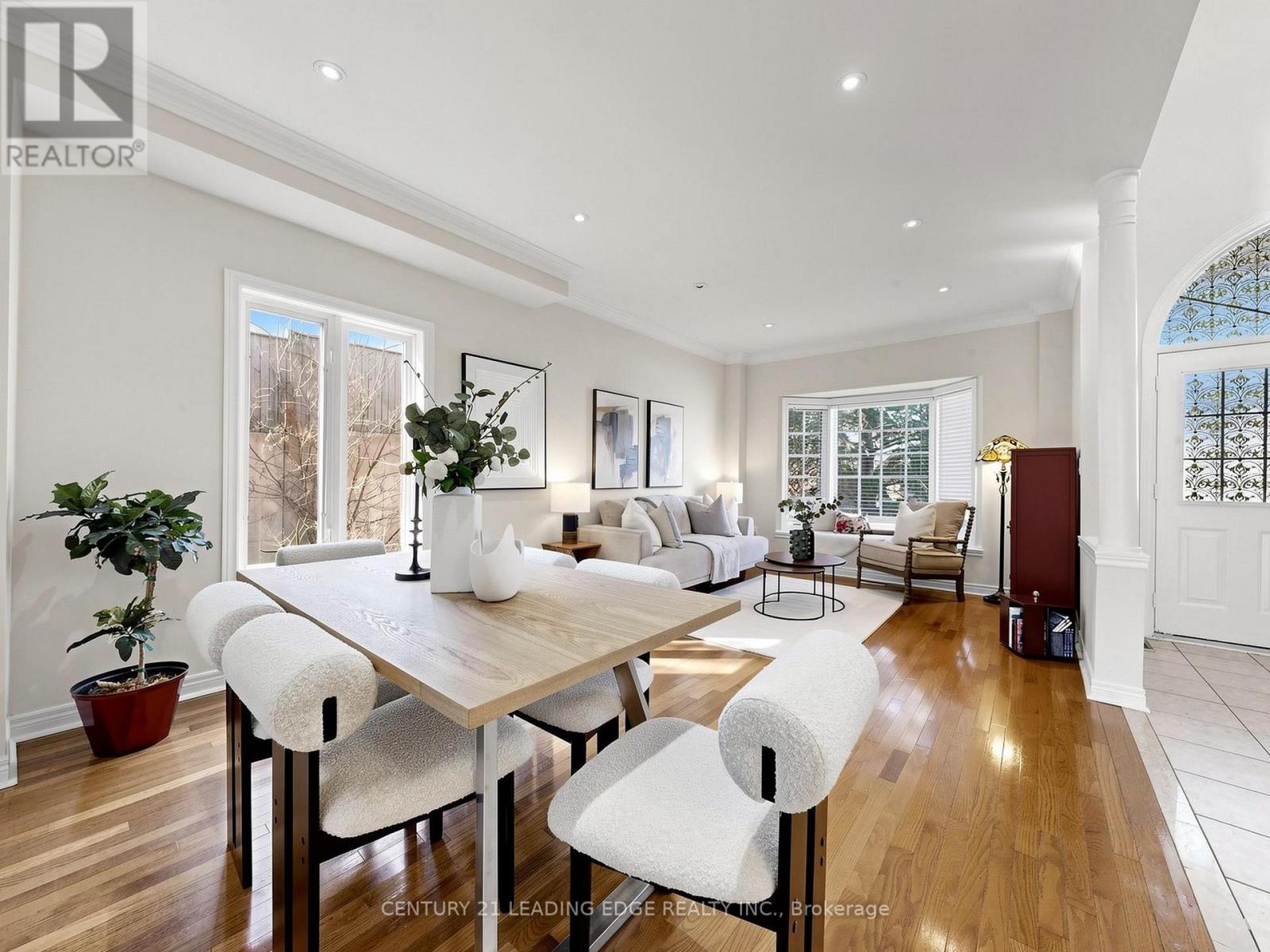 19 Fountain Court, Richmond Hill, Ontario  L4S 2K4 - Photo 9 - N13019232