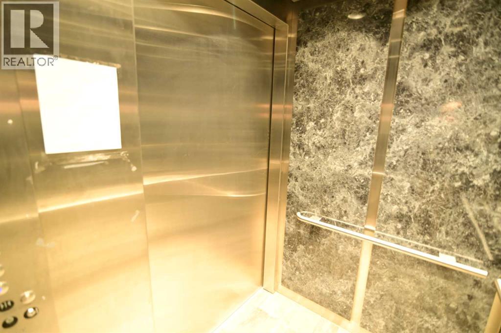 6108 Bowness Road NW, Calgary, Alberta  T3B 0E1 - Photo 7 - A2250318