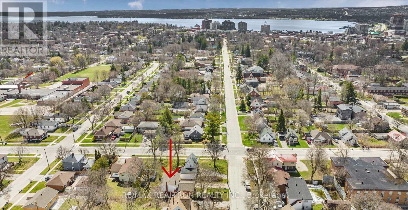 143 Peel Street, Barrie, Ontario  L4M 3L7 - Photo 31 - S13018808