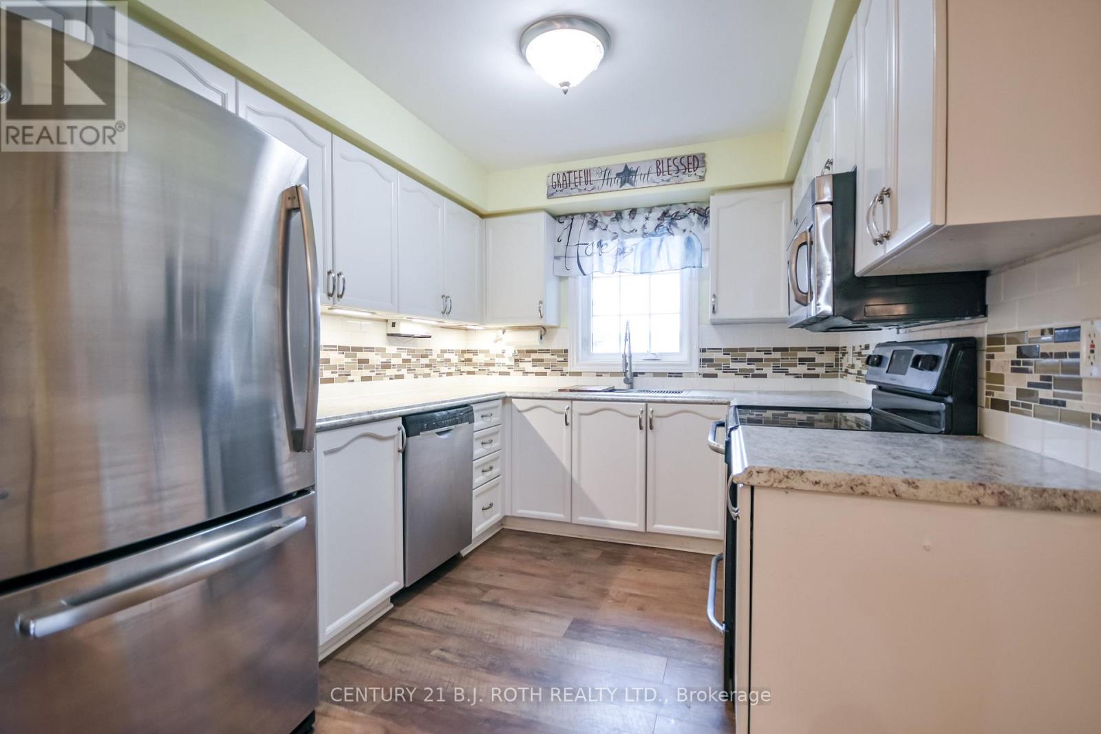 114 - 49 Jacobs Terrace, Barrie, Ontario  L4N 0W4 - Photo 4 - S13012328