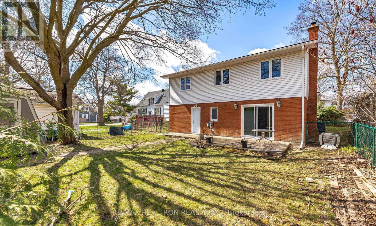 143 Peel Street, Barrie, Ontario  L4M 3L7 - Photo 28 - S13018808