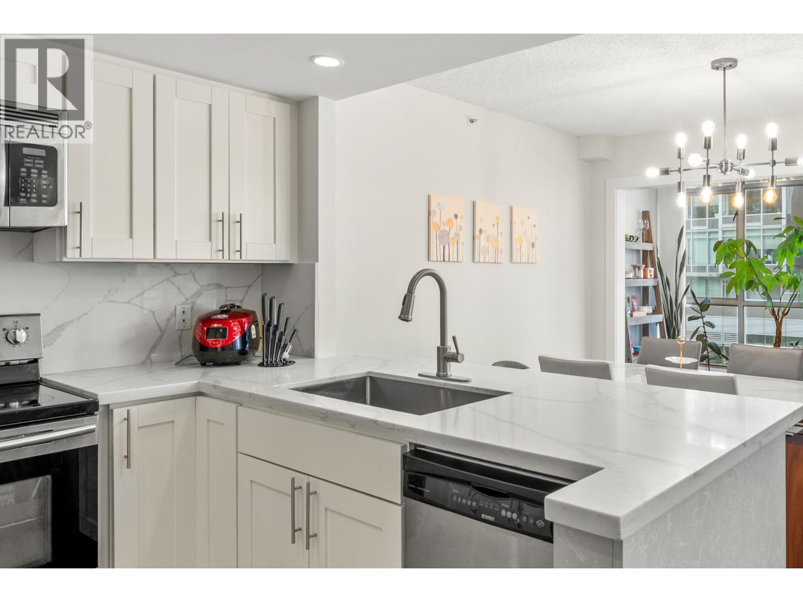 706 867 Hamilton Street, Vancouver, British Columbia  V6B 2R7 - Photo 6 - R3113205