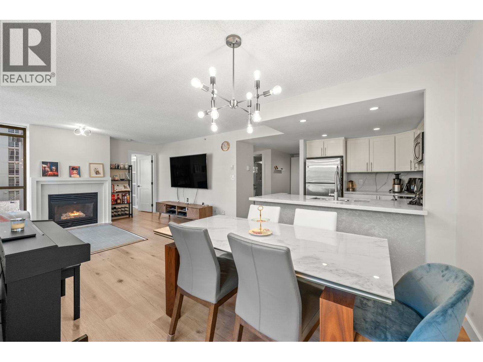 706 867 Hamilton Street, Vancouver, British Columbia  V6B 2R7 - Photo 8 - R3113205