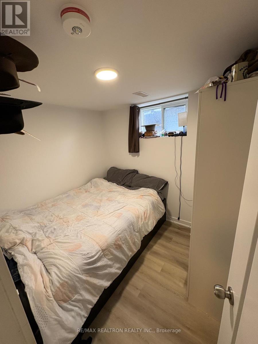 143 Peel Street, Barrie, Ontario  L4M 3L7 - Photo 22 - S13018808