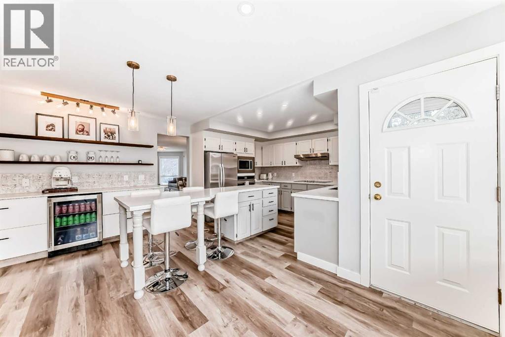 47 Canterbury Court Sw, Calgary, Alberta  T2W 6C2 - Photo 13 - A2294234