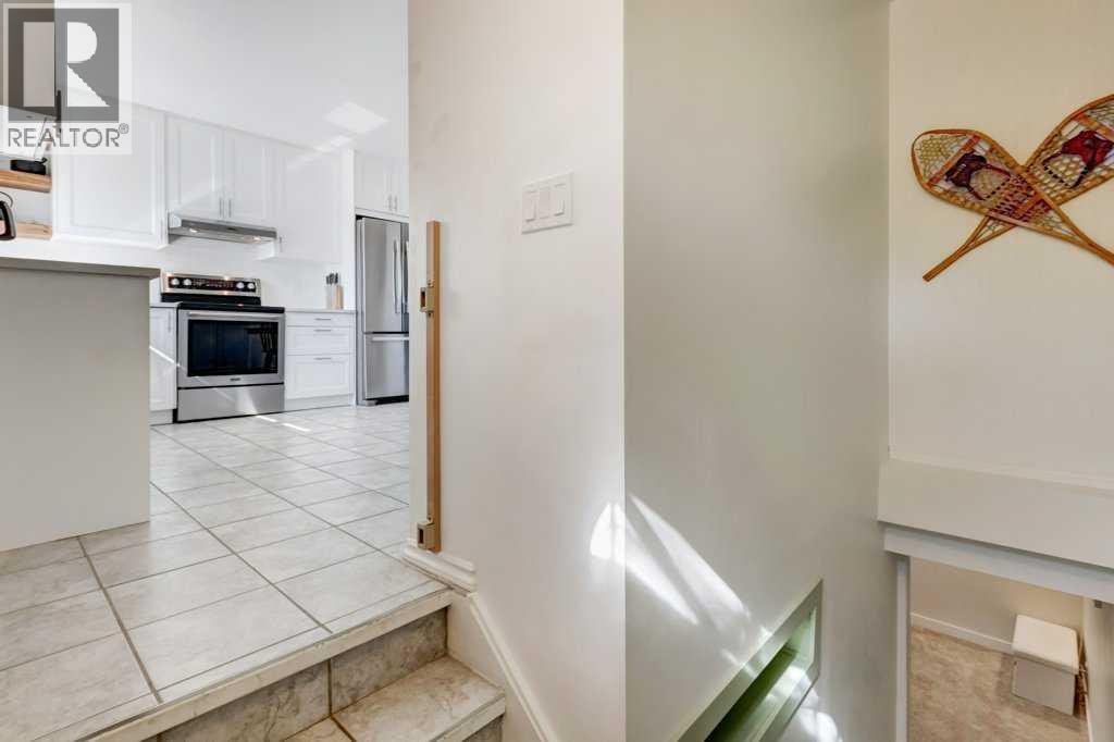 81 Healy Drive SW, Calgary, Alberta  T2V 2Z8 - Photo 20 - A2295637