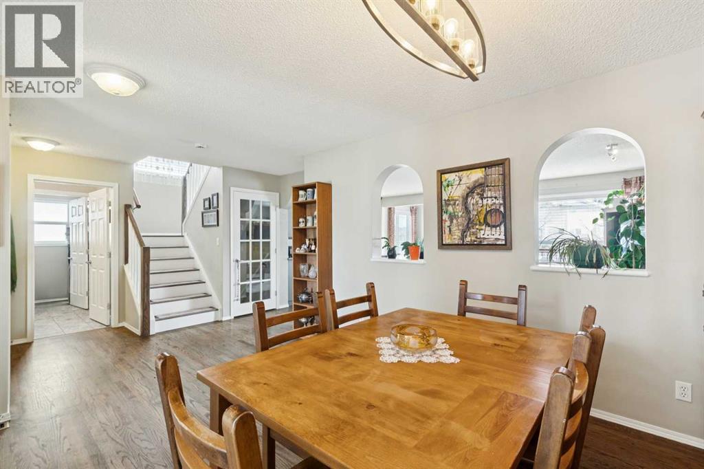 79 Sheep River Crescent, Okotoks, Alberta  T1S 1T7 - Photo 5 - A2300819