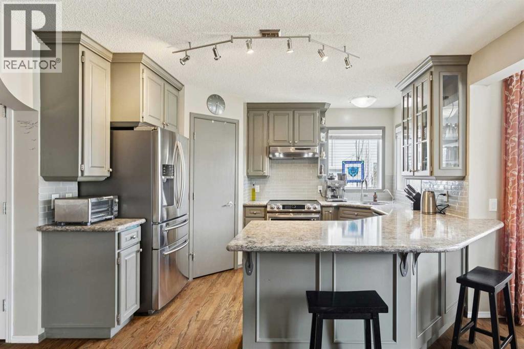 79 Sheep River Crescent, Okotoks, Alberta  T1S 1T7 - Photo 6 - A2300819