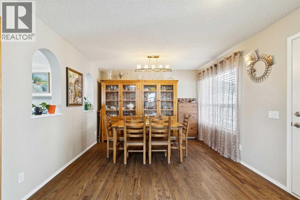 79 Sheep River Crescent, Okotoks, Alberta  T1S 1T7 - Photo 4 - A2300819